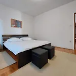 Apartment Vukovic *